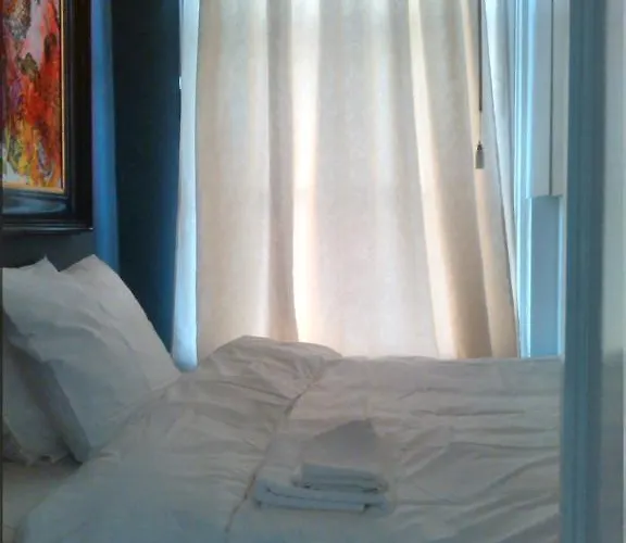 Miss Jordaan For Quiet Travellers