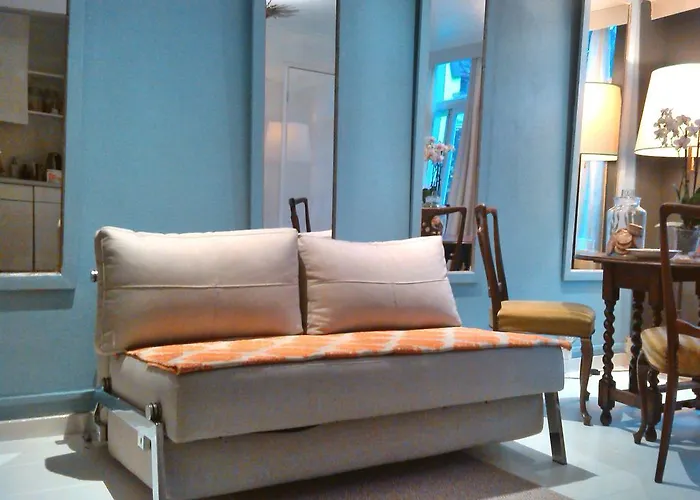 Miss Jordaan For Quiet Travellers Amszterdam