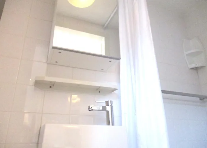 Miss Jordaan For Quiet Travellers