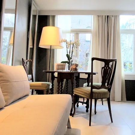 Miss Jordaan For Quiet Travellers * Amsterdam