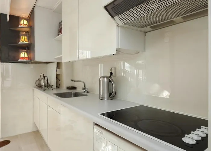 Miss Jordaan For Quiet Travellers 3*