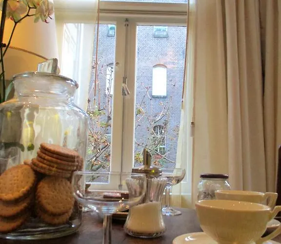 Miss Jordaan For Quiet Travellers