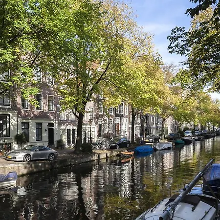 Miss Jordaan For Quiet Travellers Frühstückspension Amsterdam